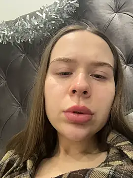 Nicole Loving online show from December 14, 11:09 pm