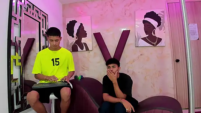 DIAMOND BLACKS online show from December 15, 7:23 am