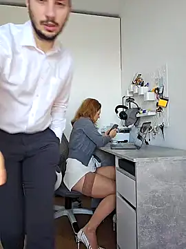 Snapshot of Lovebackground chatting on January 5, 9:37 am Lovebackground online show from January 5, 9:37 am