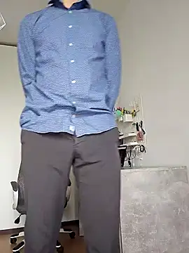 Snapshot of Lovebackground chatting on September 29, 7:35 am Lovebackground online show from September 29, 7:35 am