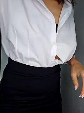 Snapshot of Lovebackground chatting on October 14, 8:37 am Lovebackground online show from October 14, 8:37 am