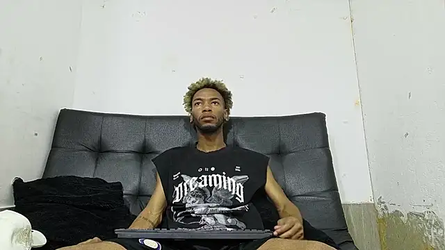 Snapshot of Higger_dick chatting on December 14, 2:22 pm Higger dick online show from December 14, 2:22 pm