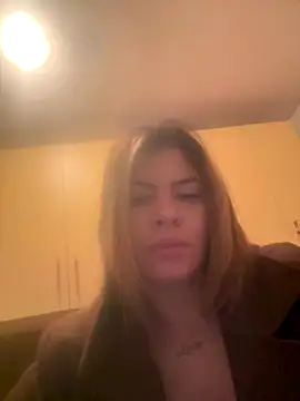 Snapshot of TianaMort chatting on December 16, 9:25 am TianaMort online show from December 16, 9:25 am