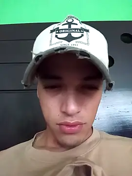 webbblack online show from December 13, 7:53 pm