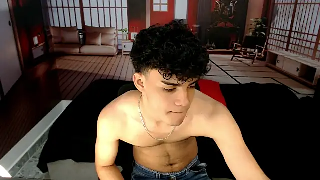 Snapshot of RyanConnerr chatting on December 18, 11:44 pm RyanConnerr online show from December 18, 11:44 pm