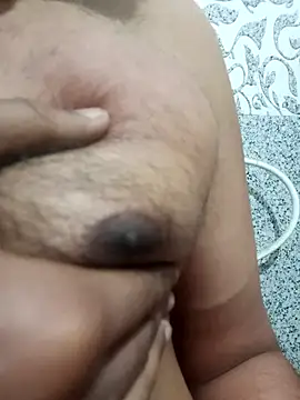 Snapshot of guddi_Jaaneman chatting on December 14, 5:46 am guddi Jaaneman online show from December 14, 5:46 am