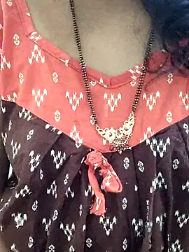 Snapshot of anasuya-telugu chatting on December 16, 11:32 pm anasuya-telugu online show from December 16, 11:32 pm