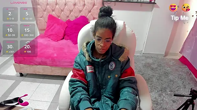 Thianahornyy online show from December 17, 12:11 pm