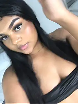 Snapshot of SalomeReed chatting on December 15, 4:55 pm SalomeReed online show from December 15, 4:55 pm