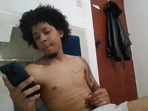 alejandro31727 online show from December 15, 7:51 pm