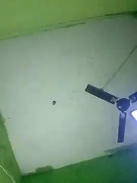 Snapshot of cutee_bhabhi12 chatting on December 17, 12:27 am cutee bhabhi12 online show from December 17, 12:27 am