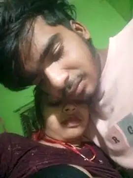 Snapshot of cutee_bhabhi12 chatting on December 17, 4:46 pm cutee bhabhi12 online show from December 17, 4:46 pm