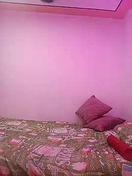 lilith trans online show from December 15, 1:59 pm