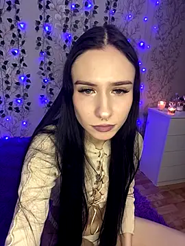 Snapshot of Show_Lissa chatting on December 14, 4:45 pm Show Lissa online show from December 14, 4:45 pm