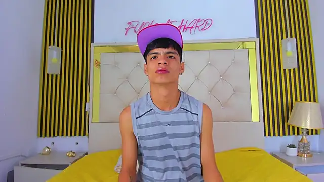 Snapshot of Dairon_lee chatting on December 16, 12:10 pm Dairon lee online show from December 16, 12:10 pm