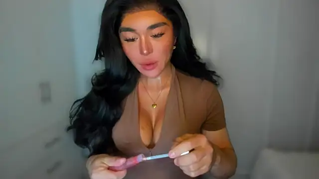 mxshemale ladyboy online show from January 24, 11:23 pm