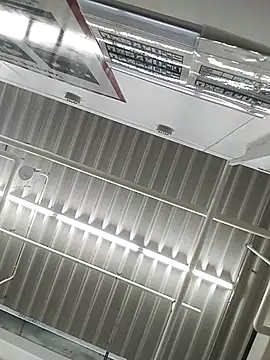 Snapshot of lojza133 chatting on December 19, 5:25 am lojza133 online show from December 19, 5:25 am