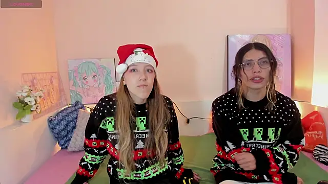 Snapshot of Briar_y_Blair chatting on December 18, 1:39 pm Briar y Blair online show from December 18, 1:39 pm