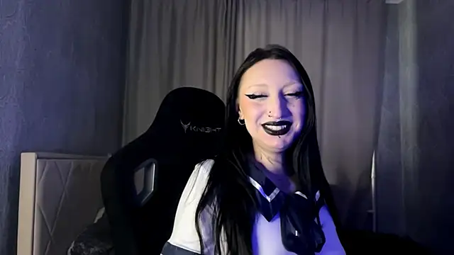 Snapshot of easter_altt chatting on December 18, 10:54 am easter altt online show from December 18, 10:54 am