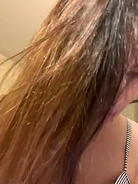 BellaBunny25 online show from December 16, 6:40 am