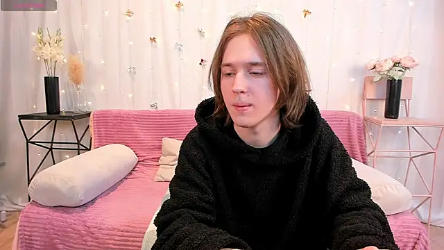 Snapshot of tagoyon chatting on December 20, 12:45 pm tagoyon online show from December 20, 12:45 pm