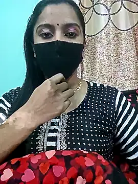 Snapshot of Oporajita_07 chatting on December 16, 8:14 pm Oporajita 07 online show from December 16, 8:14 pm