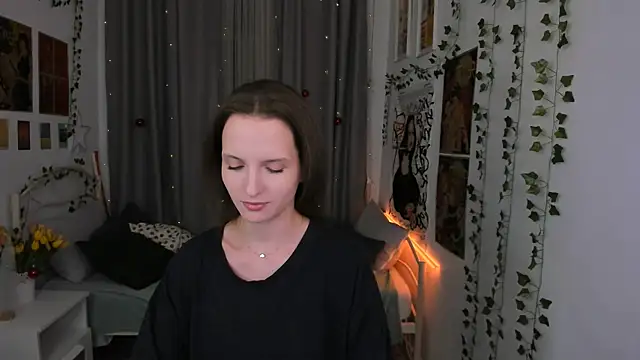 Snapshot of Ariadna_Shy chatting on December 29, 2:17 am Ariadna Shy online show from December 29, 2:17 am