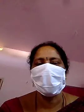 Snapshot of telugutrisha chatting on December 20, 8:32 am telugutrisha online show from December 20, 8:32 am