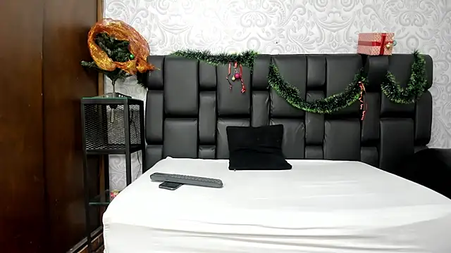 KyleBakerr online show from December 19, 9:55 pm