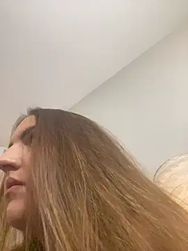 AliceAlicee online show from December 21, 1:07 pm