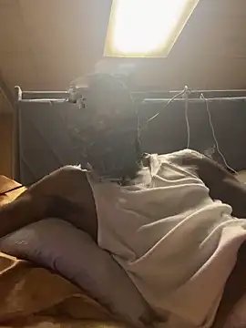 ProveYourLoyalty online show from December 21, 10:44 am