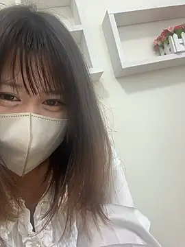 Snapshot of Ichika_15 chatting on December 22, 5:04 am Ichika 15 online show from December 22, 5:04 am