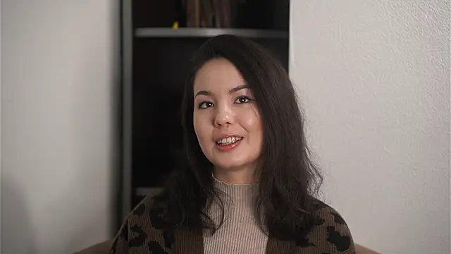 SherlynOdil online show from December 23, 6:00 am