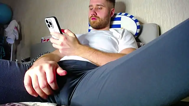 LorenzoLux online show from January 31, 4:59 pm