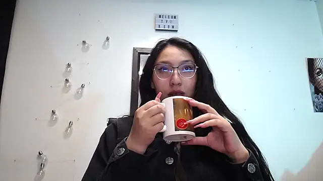 abril onnel online show from January 23, 11:58 pm