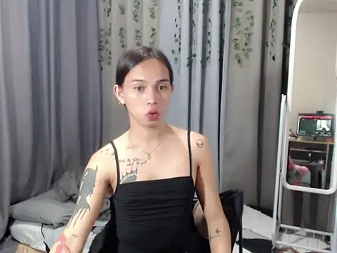 LOVELYMAYUMIE online show from February 2, 11:08 am