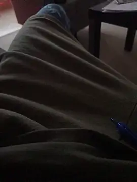 Snapshot of Tommyzzzzzz chatting on December 19, 3:08 pm Tommyzzzzzz online show from December 19, 3:08 pm