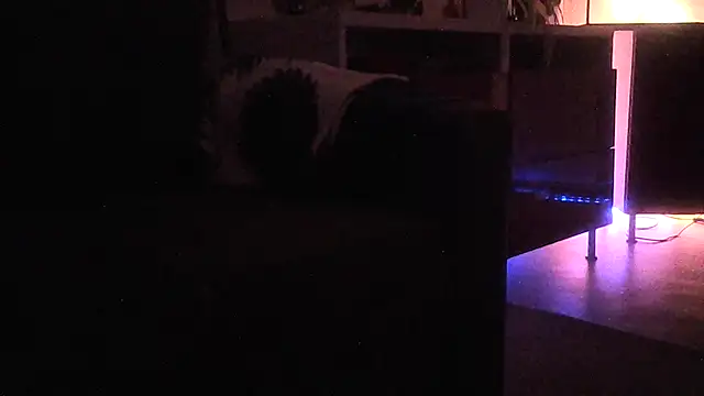 Snapshot of Tommyzzzzzz chatting on December 30, 9:40 pm Tommyzzzzzz online show from December 30, 9:40 pm