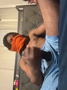 kiddzz online show from September 26, 7:45 am