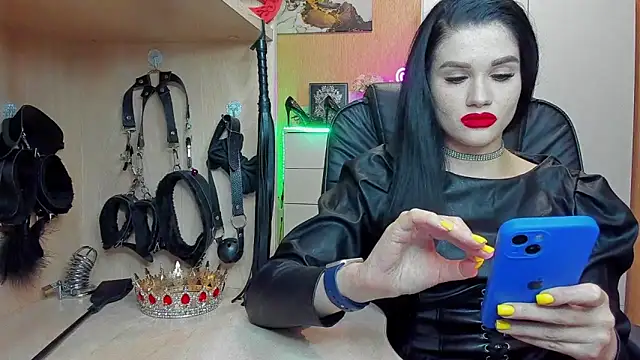 KristiTopxx online show from October 8, 6:38 pm