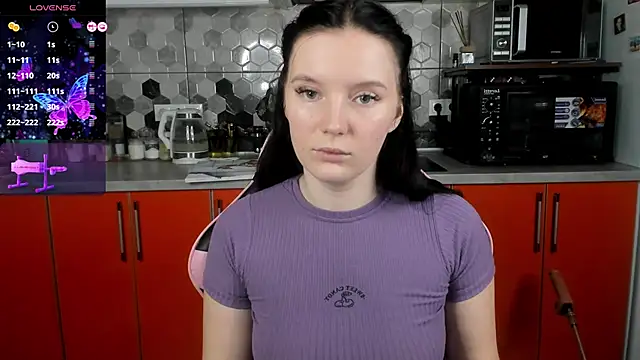 Snapshot of Mary_Blu chatting on January 18, 2:03 am Mary Blu online show from January 18, 2:03 am