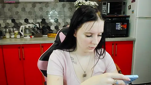 Snapshot of Mary_Blu chatting on February 7, 7:38 pm Mary Blu online show from February 7, 7:38 pm