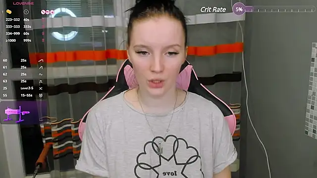 Snapshot of Mary_Blu chatting on February 13, 2:34 am Mary Blu online show from February 13, 2:34 am