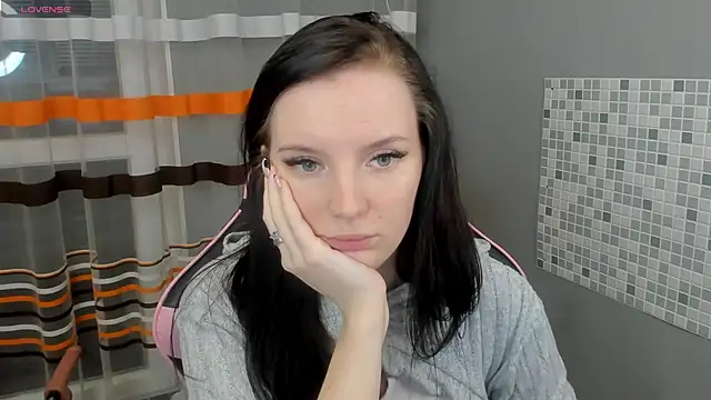 Snapshot of Mary_Blu chatting on February 27, 10:42 pm Mary Blu online show from February 27, 10:42 pm