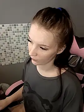 Snapshot of Mary_Blu chatting on March 17, 12:19 am Mary Blu online show from March 17, 12:19 am