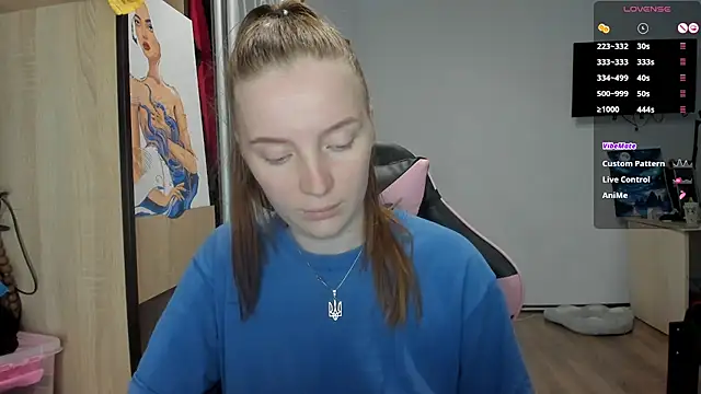 Snapshot of Mary_Blu chatting on October 5, 7:50 am Mary Blu online show from October 5, 7:50 am