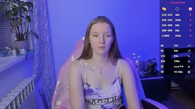 Snapshot of Mary_Blu chatting on November 13, 3:22 pm Mary Blu online show from November 13, 3:22 pm