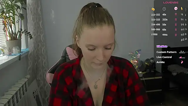 Snapshot of Mary_Blu chatting on November 15, 9:39 am Mary Blu online show from November 15, 9:39 am