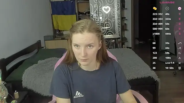 Snapshot of Mary_Blu chatting on November 20, 10:31 pm Mary Blu online show from November 20, 10:31 pm