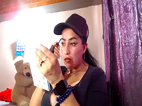 Alexandrina online show from October 24, 4:14 pm